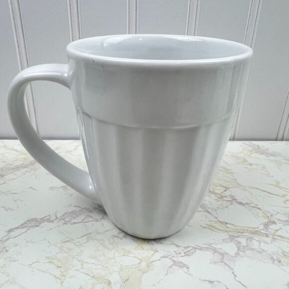 Corningware Set of 4 French White Porcelain Coffee Mugs - Picture 8 of 11